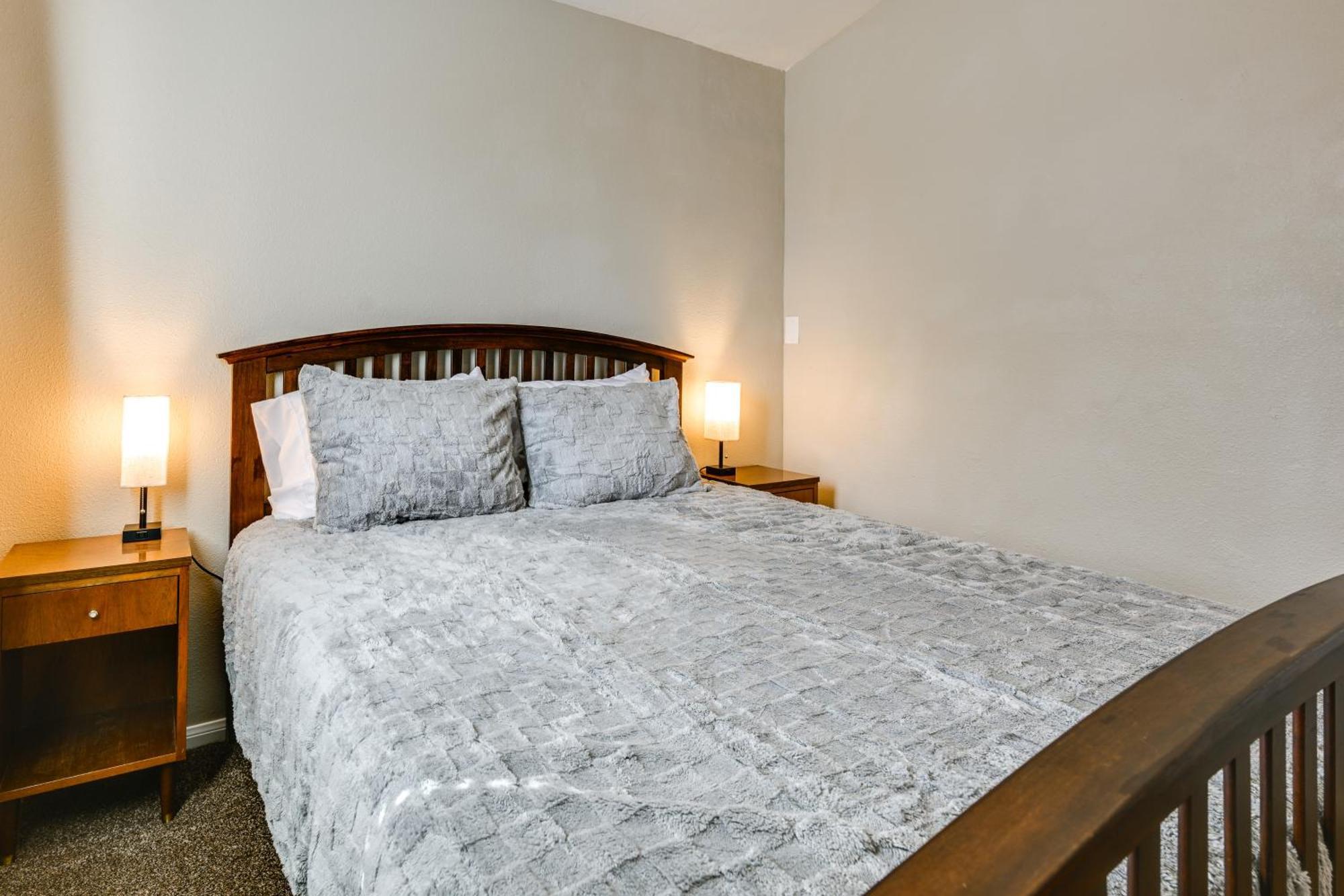 8 Mi To Hiking Home With Patio In Dtwn Pioche Exterior photo